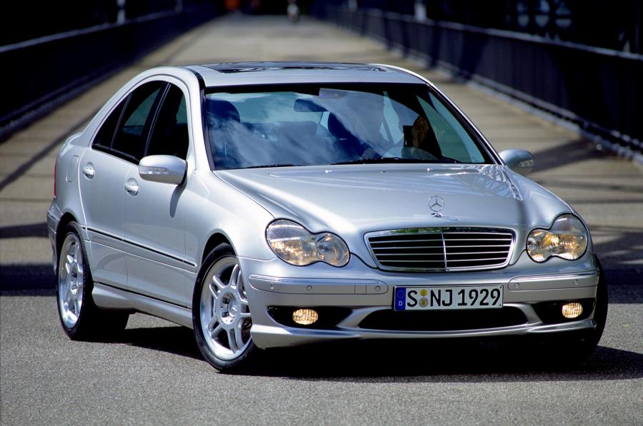  Mercedes-Benz C32 AMG 2001 года  (фото 2 из 14)